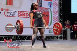 Chrystal ym Mhencampwriaethau Codi Pwysau Clasurol y Byd ym Melarws: Llun: IPF- International Powerlifting Federation