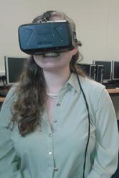 Delwen De Jong, 鶹ý RSC Co-Ordinator, trying the Oculus Rift