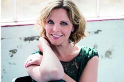 Elin Manahan-Thomas