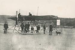 A glider test flight at Traeth Coch.: Copyright: Photograph courtesy of Mrs. E.G. Williams.