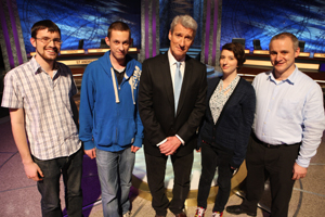 Bangor University's University Challenge Team with question master, Jeremy Paxman. 