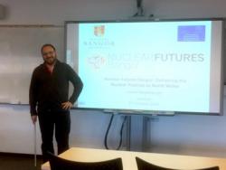 Dr. Simon Middleburgh presenting his seminar on Nuclear Futures ϲʿ 