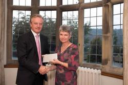 Wendy Grail receives award from Vice Chancellor, Prof. John Hughes